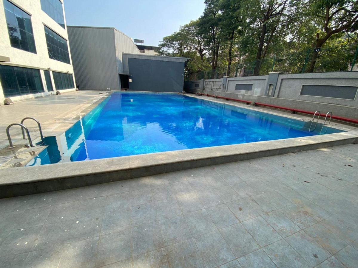 Vihang'S Palm Club - Vaccinated Team Thane Exterior photo